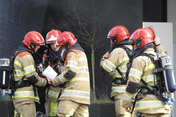 Voormalig pand Getronics Data Centre vol rook