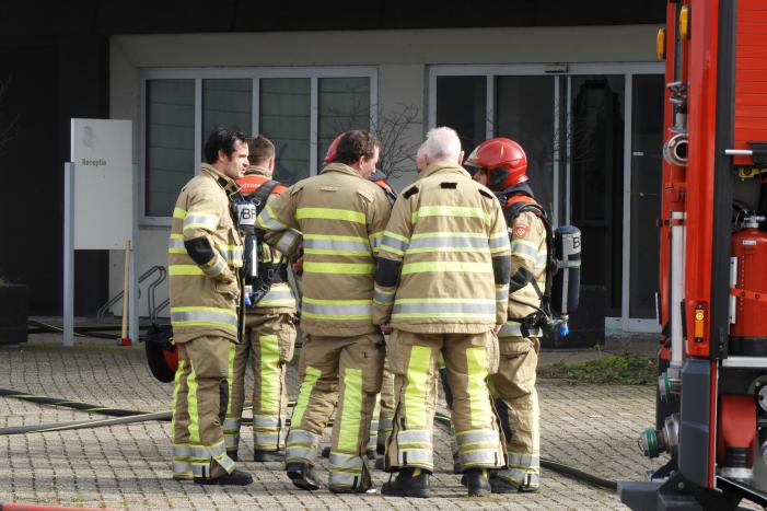 Voormalig pand Getronics Data Centre vol rook