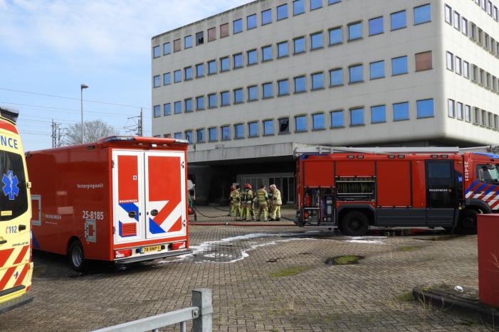 Voormalig pand Getronics Data Centre vol rook