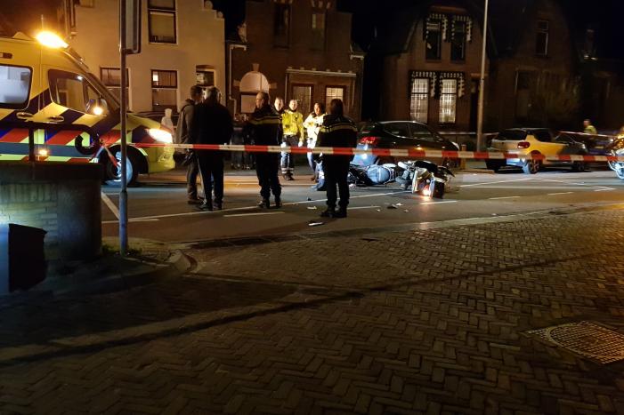 Gewonde na frontale aanrijding tussen twee scooters