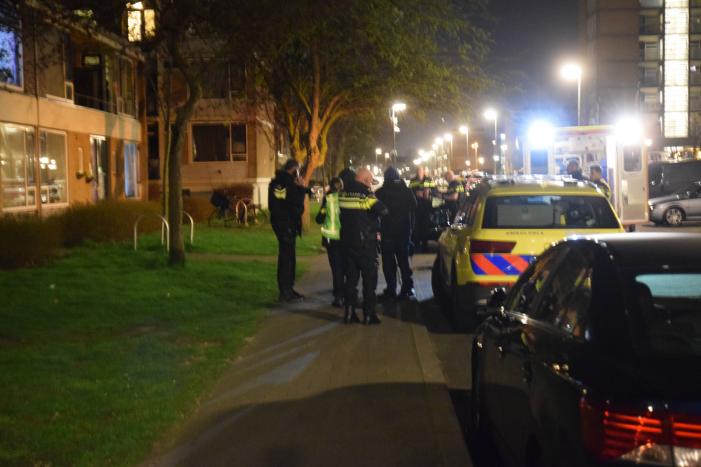 Politie schiet man in been na bedreiging met kapmes