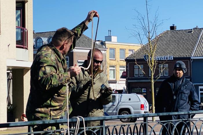 Aangetroffen granaat in de Aa tot ontploffing gebracht