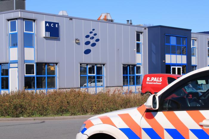 Politie bewaakt medicijnen-fabriek Ace Pharmaceuticals