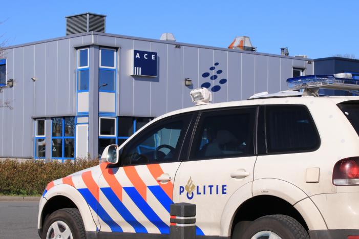 Politie bewaakt medicijnen-fabriek Ace Pharmaceuticals