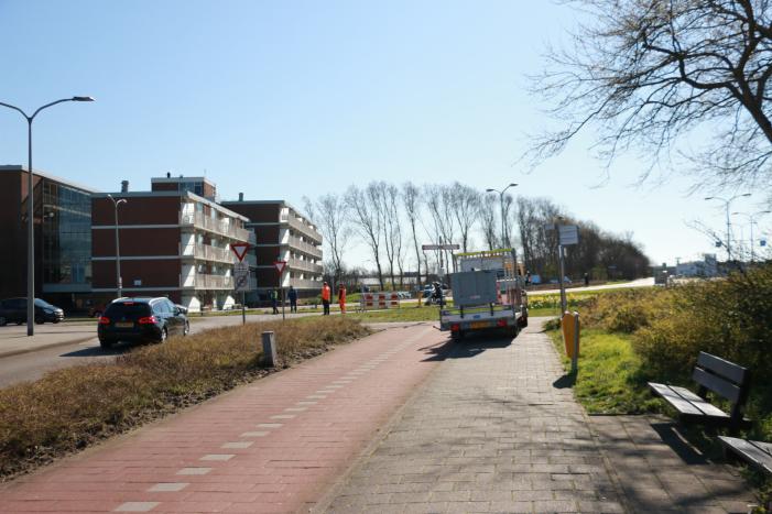 Toegangswegen richting zee op slot door coronavirus