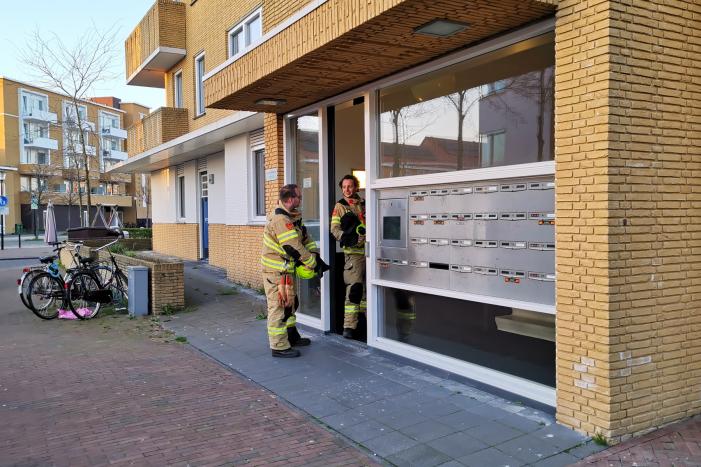 Pannetje op het vuur met schoonmaakmiddelen zet woning vol rook