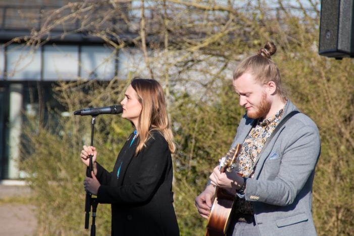 Muzikale optredens in verzorgingshuizen