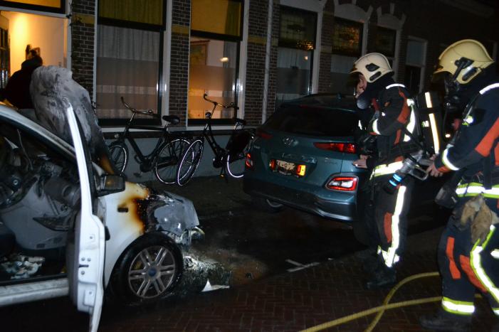 Auto verwoest door brand