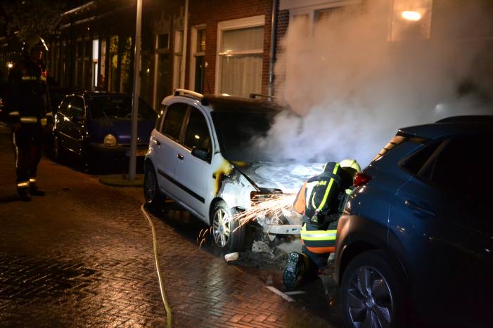 Auto verwoest door brand