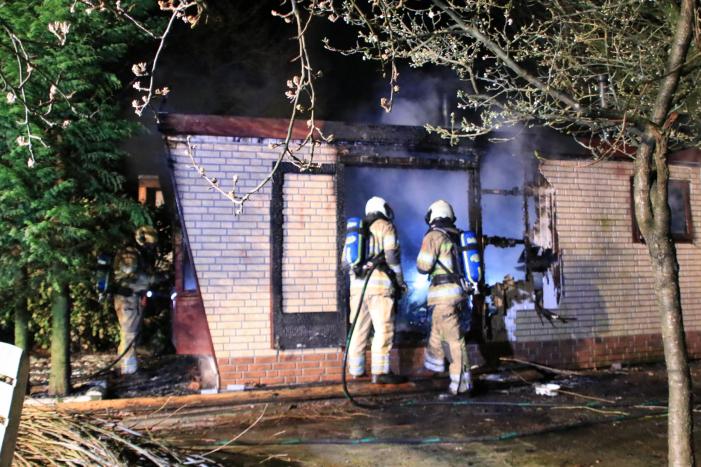 Stacaravan volledig uitgebrand