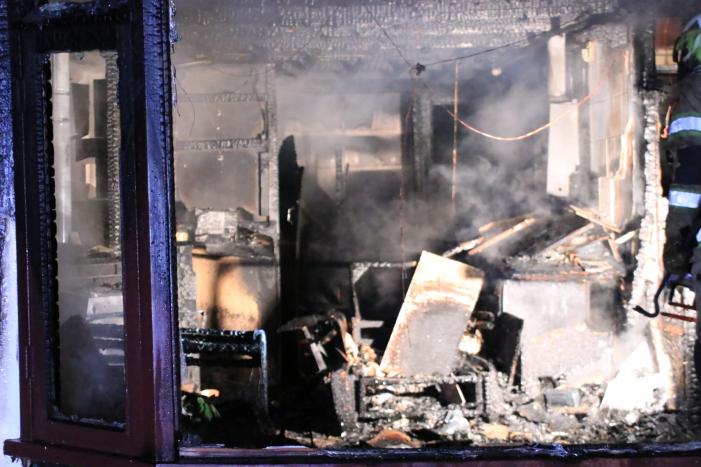 Stacaravan volledig uitgebrand