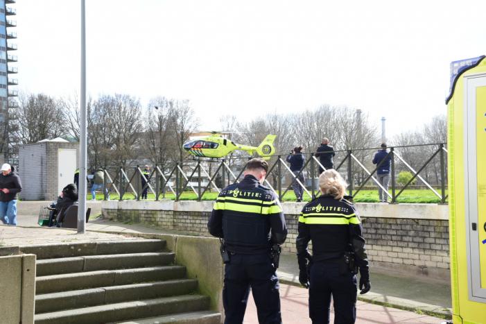 Persoon gereanimeerd na val in water