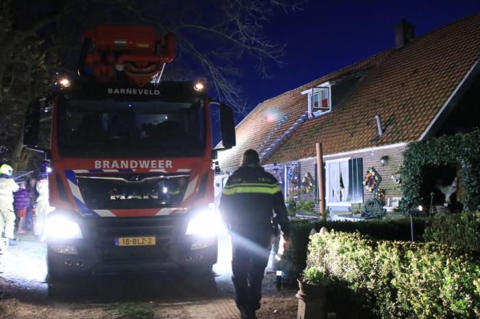 Dakkapel woonboerderij in brand