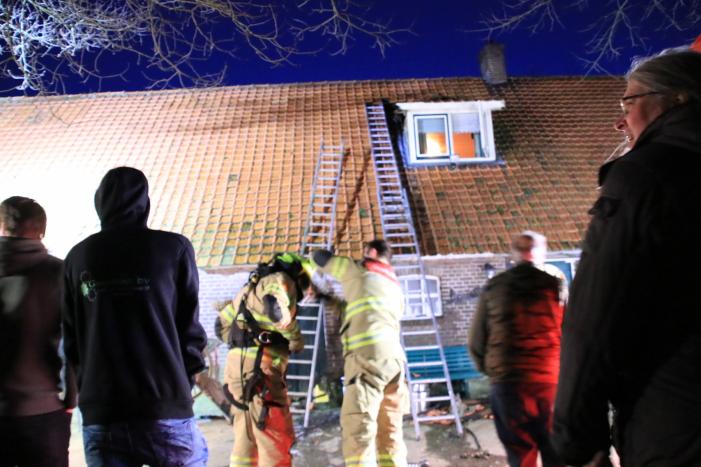 Dakkapel woonboerderij in brand