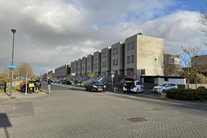 Aanrijding tussen bestelscooter en personenauto