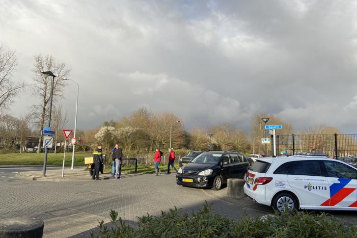 Aanrijding tussen bestelscooter en personenauto