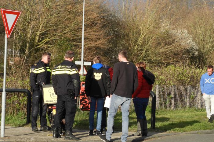 Aanrijding tussen bestelscooter en personenauto