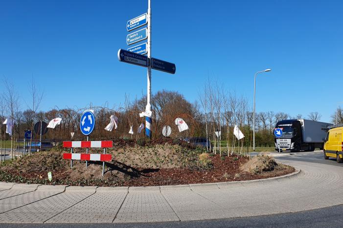 Rotonde versierd met hartjes-shirts