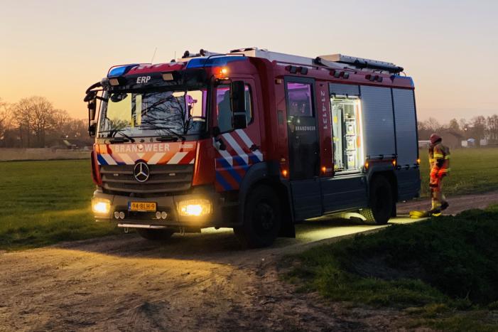 Schaap te water geraakt bij gemaal