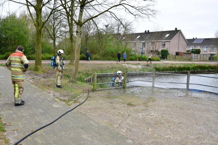 Houtwerk damwand vat vlam