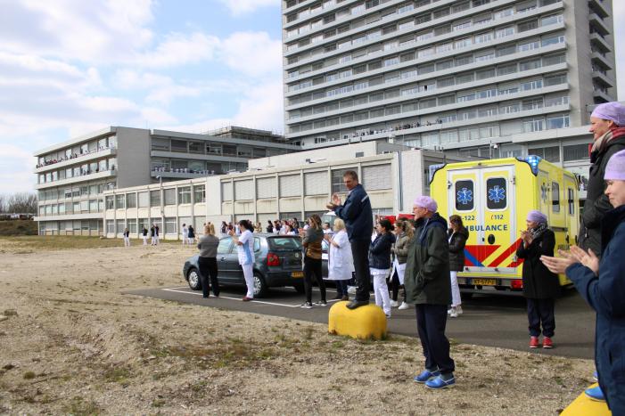 Applaus voor zorgpersoneel AKO Heerlen Zuyderland Ziekenhuis