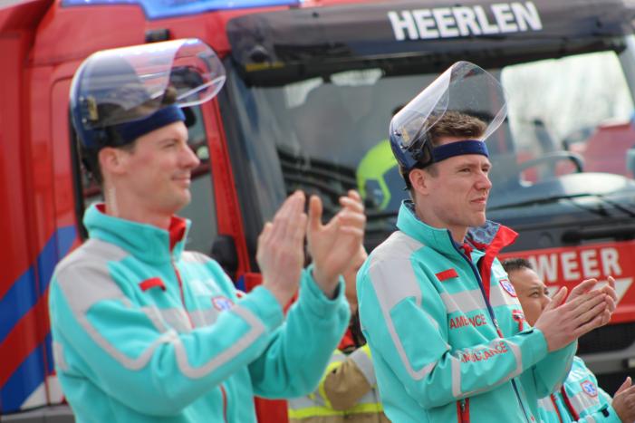 Applaus voor zorgpersoneel AKO Heerlen Zuyderland Ziekenhuis