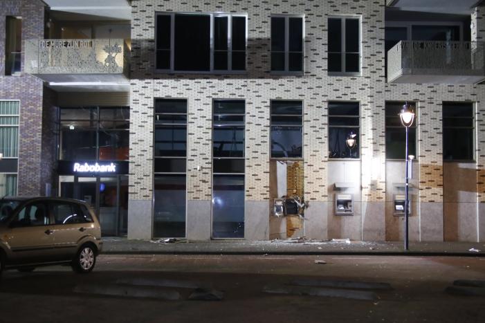 Stortautomaat Rabobank opgeblazen