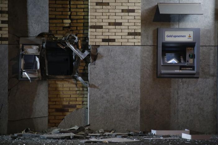 Stortautomaat Rabobank opgeblazen