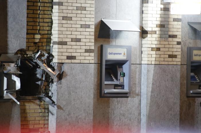 Stortautomaat Rabobank opgeblazen