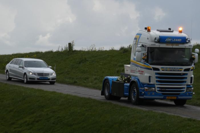 Eerbetoon aan overleden berger Arno de Heus