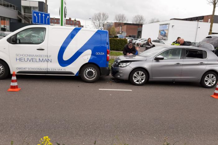 Kinderen gewond bij kop-staart aanrijding