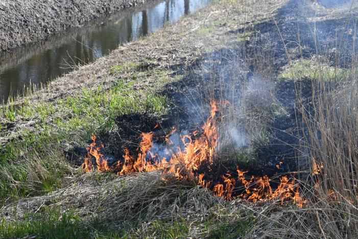 Buitenbrand op Industrieterrein Kickersbloem
