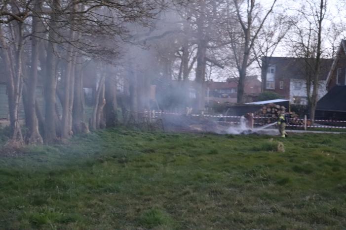Veel rook bij brand in afvalhoop