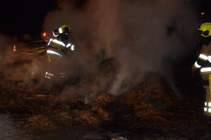 Veel rookontwikkeling bij brand in hooibalen