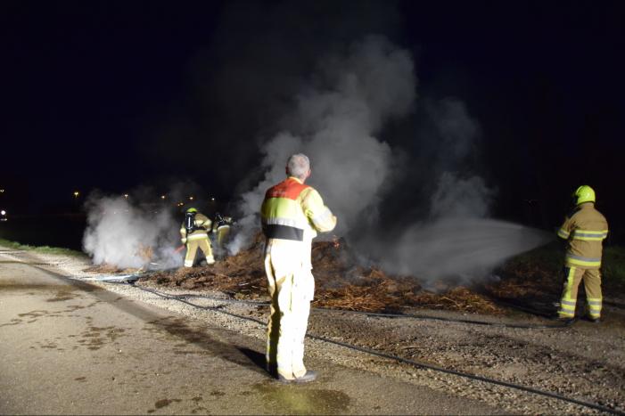 Veel rookontwikkeling bij brand in hooibalen