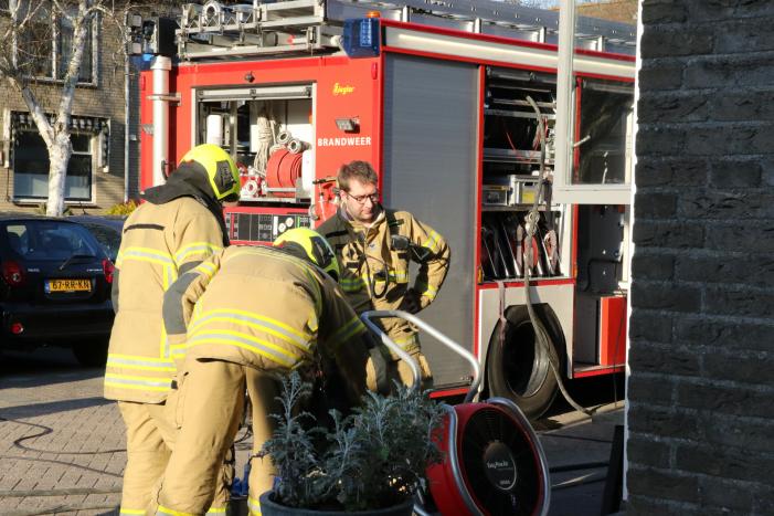 Brand in woning geblust door bewoners