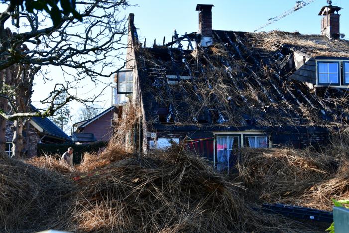 Deel boerderijwoning in vlammen opgegaan