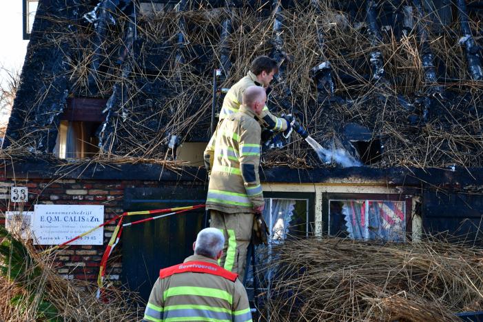 Deel boerderijwoning in vlammen opgegaan