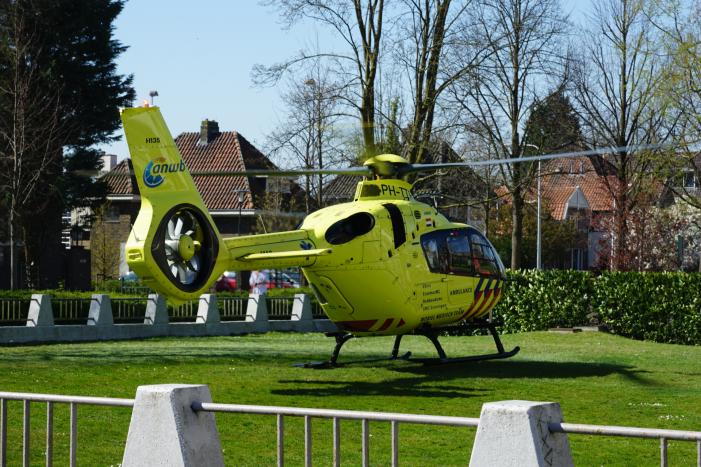Traumahelikopter landt voor incident in bovenwoning