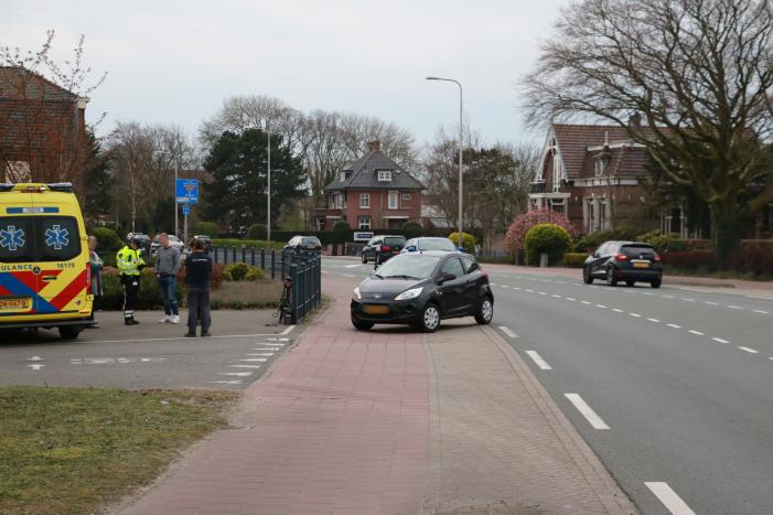 Fietser gewond na aanrijding met auto