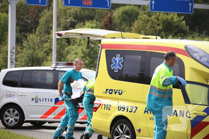 Slachtoffer van verkeersongeval in ziekenhuis overleden