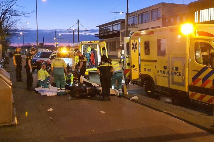 Twee gewonden na valpartij met scooter