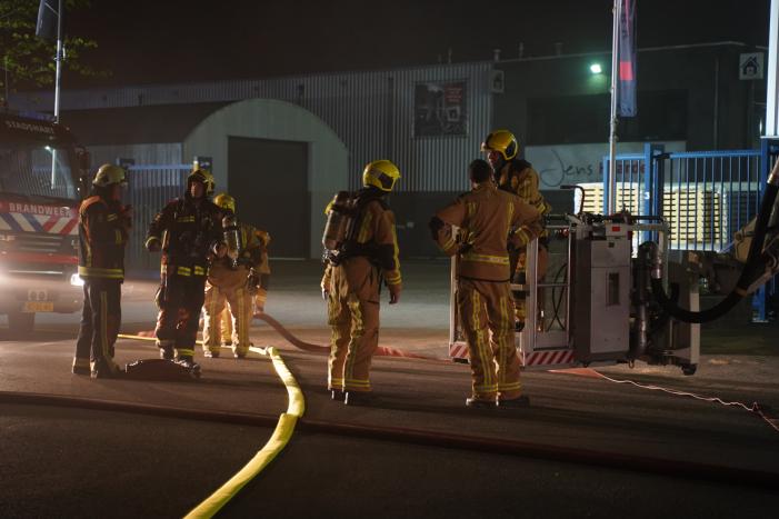 Zeer grote brand in bedrijfspand Holabouw BV