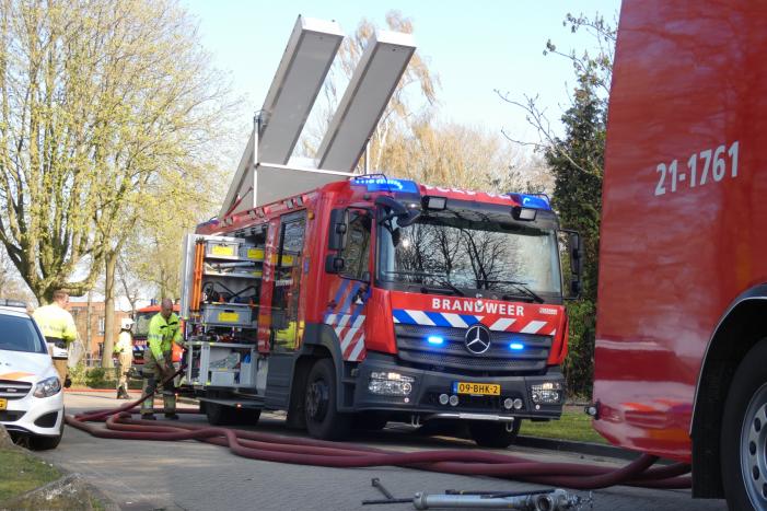 Veel rook bij uitslaande woningbrand
