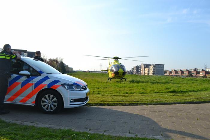 Traumahelikopter landt na ongeval in woning