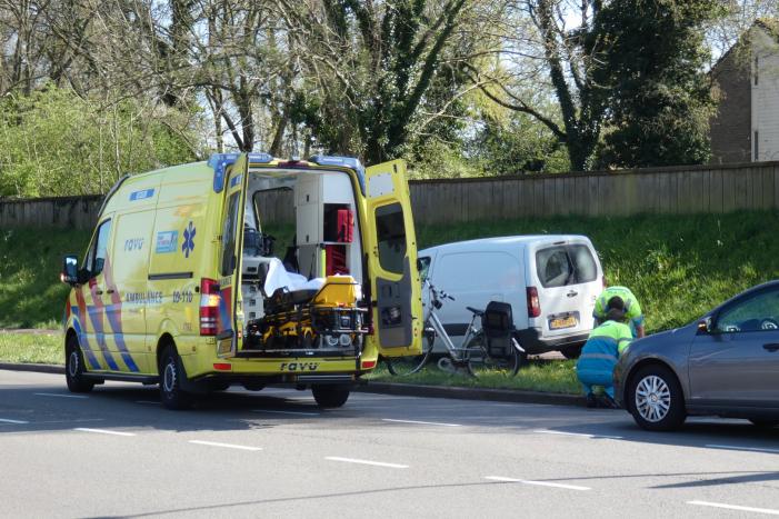 Fietser gewond bij aanrijding met auto