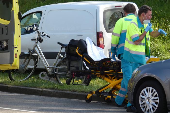 Fietser gewond bij aanrijding met auto