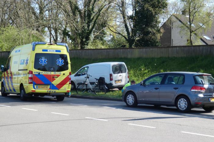 Fietser gewond bij aanrijding met auto