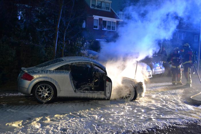 Autobrand mogelijk aangestoken