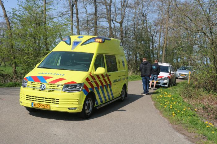 Fietsers botsen met elkaar